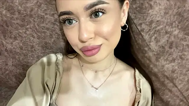 Snapshot of BigGallery chatting on 03/25/26, 03:22 BigGallery online show from 03/25/26, 03:22