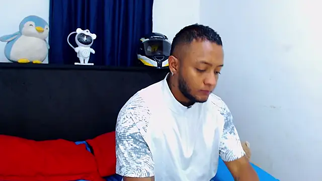 Snapshot of MascTyler chatting on 04/06/26, 10:22 MascTyler online show from 04/06/26, 10:22