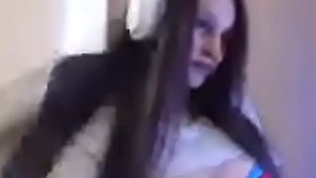 Snapshot of RiffedEye chatting on 04/13/26, 02:10 RiffedEye online show from 04/13/26, 02:10