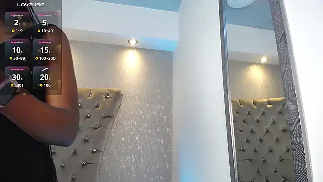 Snapshot of Jorinde_Sexy chatting on 03/30/26, 04:47 Jorinde Sexy online show from 03/30/26, 04:47