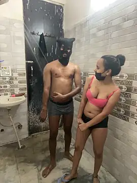 couple-new online show from 04/18/26, 11:34