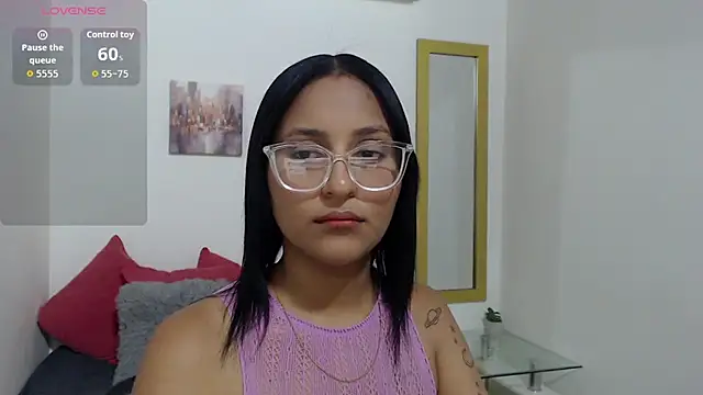 Snapshot of Rubi_Diamond_ chatting on 03/18/26, 10:21 Rubi Diamond online show from 03/18/26, 10:21