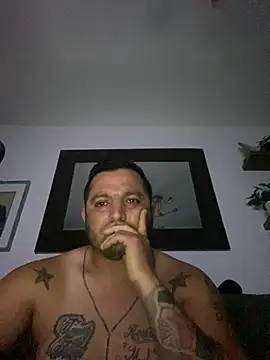 Snapshot of HOTB0Y18 chatting on 03/30/26, 09:11 HOTB0Y18 online show from 03/30/26, 09:11