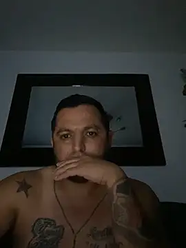 Snapshot of HOTB0Y18 chatting on 04/02/26, 07:59 HOTB0Y18 online show from 04/02/26, 07:59