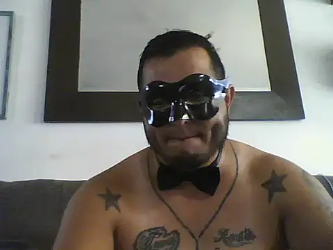 Snapshot of HOTB0Y18 chatting on 03/23/26, 04:18 HOTB0Y18 online show from 03/23/26, 04:18