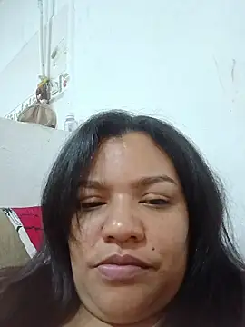 Snapshot of Lara_Seduce chatting on 04/05/26, 08:32 Lara Seduce online show from 04/05/26, 08:32