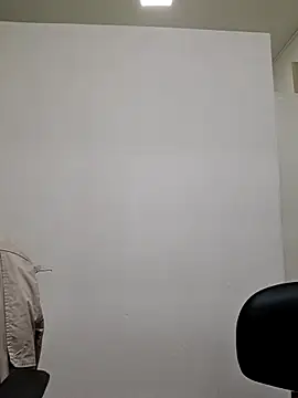 AlejoXMP2026 online show from 04/10/26, 03:52