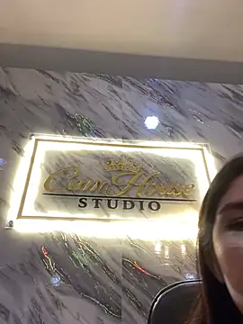 emiiross online show from 05/09/26, 02:59