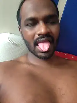 Snapshot of singletamilguy chatting on 05/05/26, 06:16 singletamilguy online show from 05/05/26, 06:16