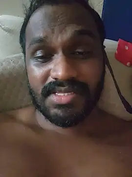 Snapshot of singletamilguy chatting on 05/27/26, 10:11 singletamilguy online show from 05/27/26, 10:11