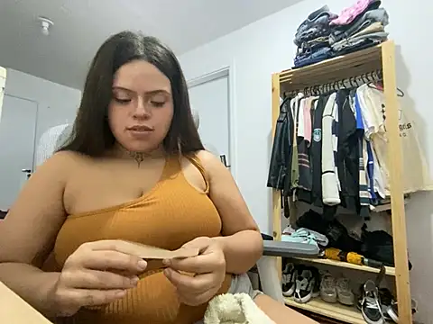 Snapshot of juel1sa chatting on 03/28/26, 04:35 juel1sa online show from 03/28/26, 04:35