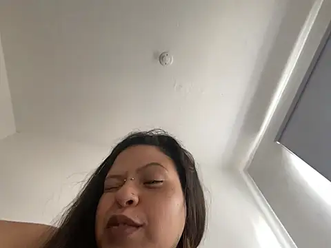 juel1sa online show from 05/01/26, 03:50