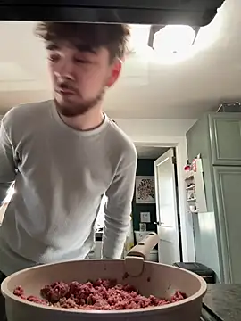 Snapshot of dommydom7177 chatting on 03/18/26, 09:48 dommydom7177 online show from 03/18/26, 09:48