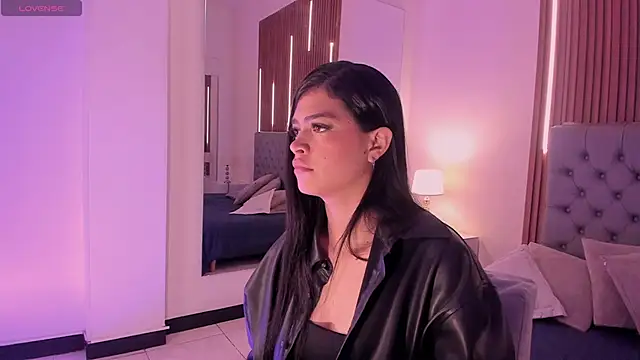 LiaSalvatore online show from 03/24/26, 12:16