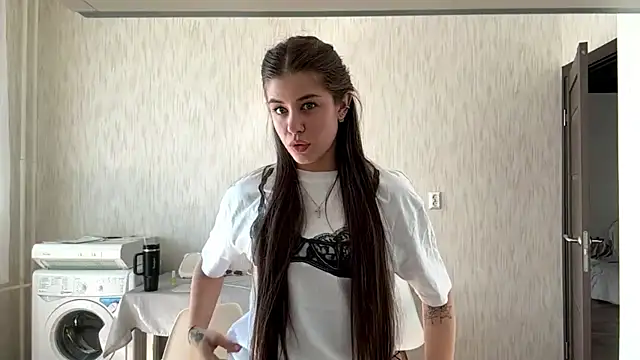 LypsiXo online show from 03/29/26, 10:39