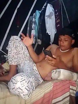 Snapshot of ADES_23CM chatting on 03/27/26, 04:32 ADES 23CM online show from 03/27/26, 04:32