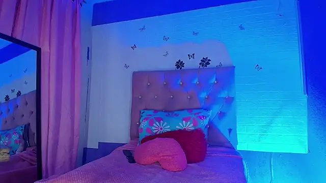 Snapshot of Saraa_Velvett chatting on 04/11/26, 07:50 Saraa Velvett online show from 04/11/26, 07:50