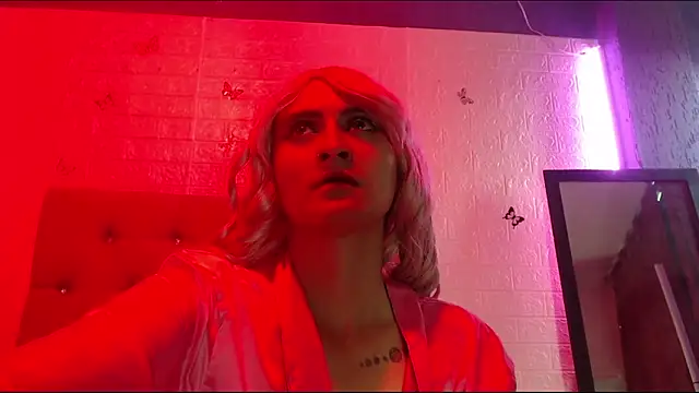 Snapshot of Saraa_Velvett chatting on 03/28/26, 09:49 Saraa Velvett online show from 03/28/26, 09:49