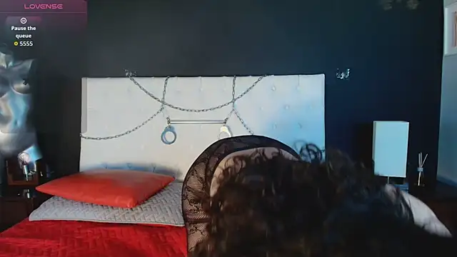 Snapshot of ariabroown chatting on 04/06/26, 12:06 ariabroown online show from 04/06/26, 12:06