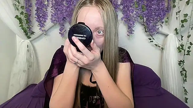 ElfGirlAna online show from 04/10/26, 03:41