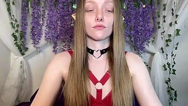 ElfGirlAna online show from 04/16/26, 03:35