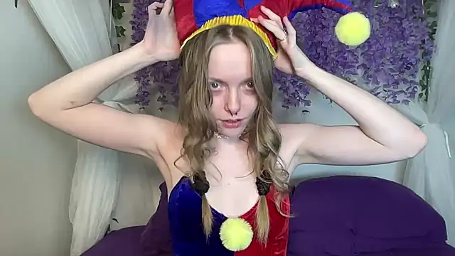 ElfGirlAna online show from 05/13/26, 02:35