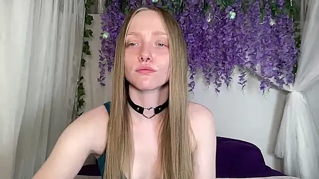 ElfGirlAna online show from 06/09/26, 03:02