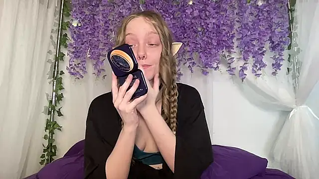 ElfGirlAna online show from 07/16/26, 02:58