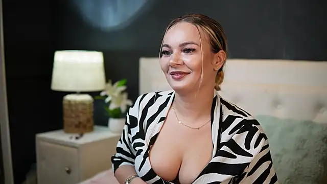 DaliaParis online show from 06/12/26, 08:17