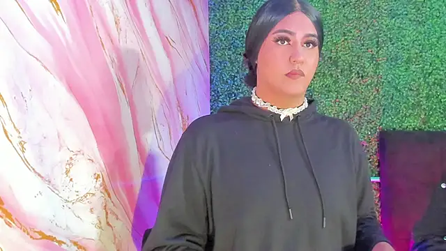 Zoe living online show from 03/28/26, 02:18