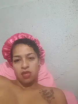 Snapshot of Beatriz2211 chatting on 03/21/26, 04:46 Beatriz2211 online show from 03/21/26, 04:46