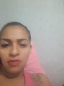 Snapshot of Beatriz2211 chatting on 03/30/26, 02:57 Beatriz2211 online show from 03/30/26, 02:57