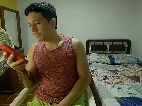 Snapshot of JadeeBlaze chatting on 04/13/26, 06:45 JadeeBlaze online show from 04/13/26, 06:45