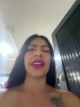 Noa rousse01 online show from 05/06/26, 04:16