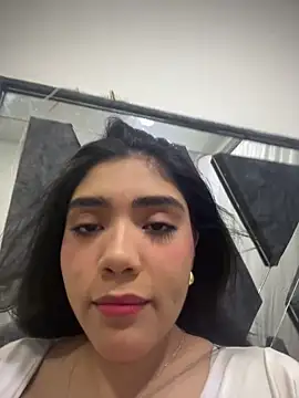 samatha swet online show from 03/28/26, 02:23