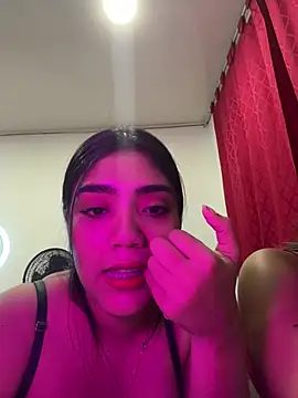 samatha swet online show from 04/24/26, 04:25