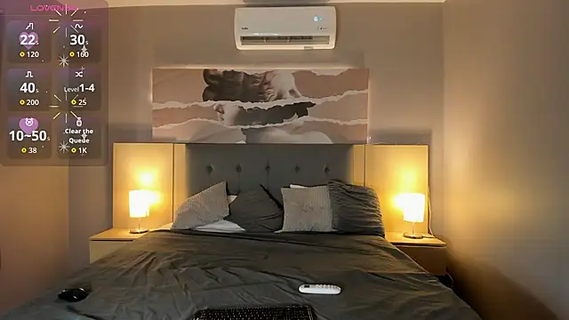 Snapshot of CleoandJames chatting on 04/07/26, 11:34 CleoandJames online show from 04/07/26, 11:34