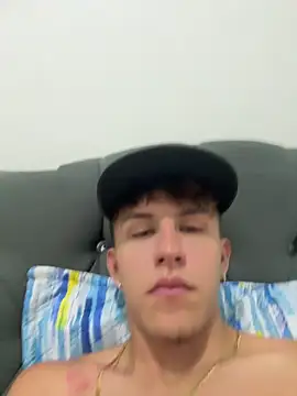 Snapshot of Mateo_savage chatting on 03/21/26, 06:14 Mateo savage online show from 03/21/26, 06:14