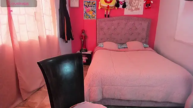 Sofia Hot Latina online show from 06/05/26, 08:03