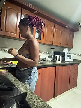 Kloe rousse01 online show from 04/05/26, 09:27