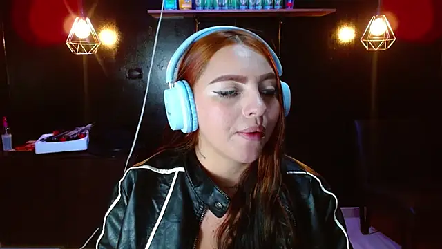 Miley Clarck online show from 05/11/26, 12:39