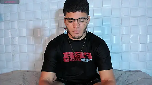 Snapshot of DanteTargaryen chatting on 04/12/26, 04:16 DanteTargaryen online show from 04/12/26, 04:16