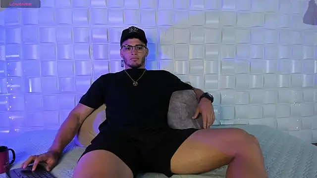 Snapshot of DanteTargaryen chatting on 04/09/26, 11:55 DanteTargaryen online show from 04/09/26, 11:55