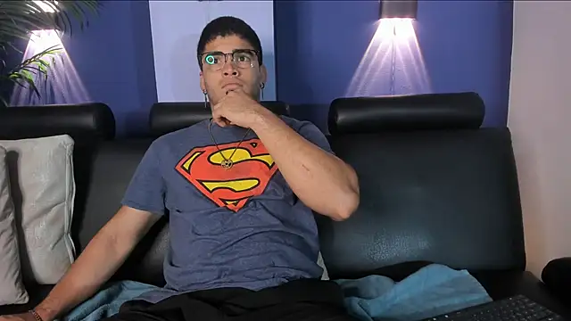 Snapshot of DanteTargaryen chatting on 03/31/26, 04:58 DanteTargaryen online show from 03/31/26, 04:58