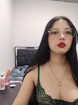 veleria allurin online show from 06/20/26, 12:32
