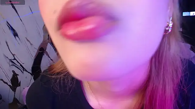 Daniela-hill online show from 04/14/26, 03:11