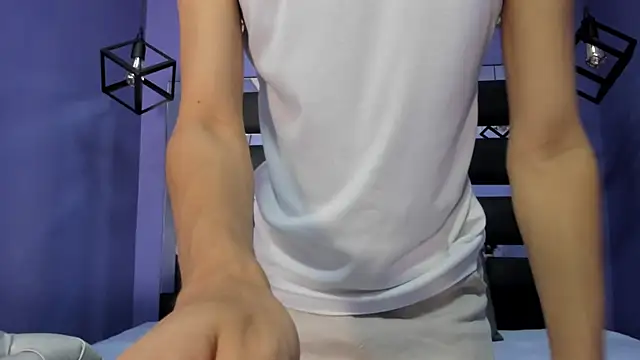  ArchieBlu  online show from 03/26/26, 03:05