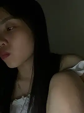 Snapshot of Zumpii-0 chatting on 04/02/26, 09:43 Zumpii-0 online show from 04/02/26, 09:43