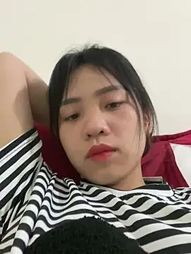 Snapshot of Zumpii-0 chatting on 03/23/26, 02:11 Zumpii-0 online show from 03/23/26, 02:11