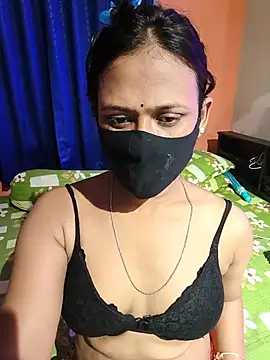 Lena mahiyaa online show from 05/17/26, 12:16